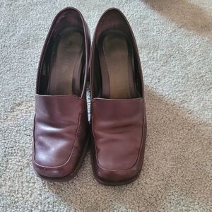 Aerosols brown leather heeled loafer
